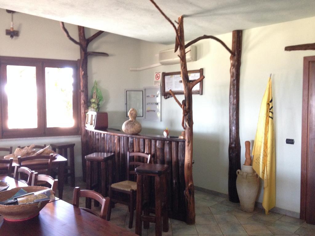 הוילה ארבוס Agriturismo Rocca Su Moru מראה חיצוני תמונה